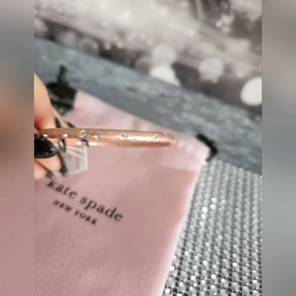Kate Spade New York Cubic Zirconia Bangle Bracelet- NWT- Rose Gold - Picture 8 of 8